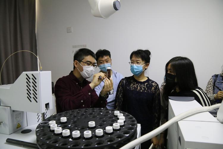 唐山市生态环境局调研组到地质二队指导土壤污染防治工作